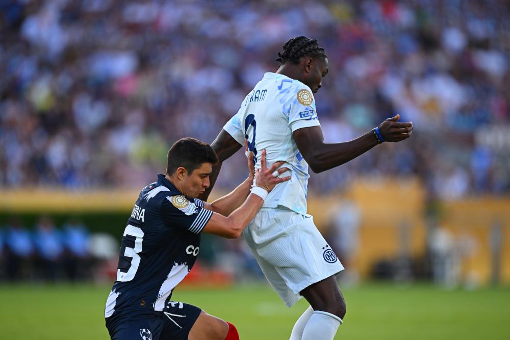 马术俱乐部难以为继，看法官如何妙解困局